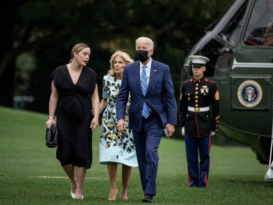 Naomi Biden (left) with First Lady Jill Biden and President Joe Biden.