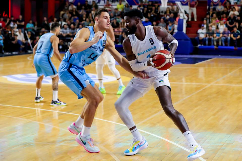 Deandre Ayton squaring up Bahamas win over Argentina.