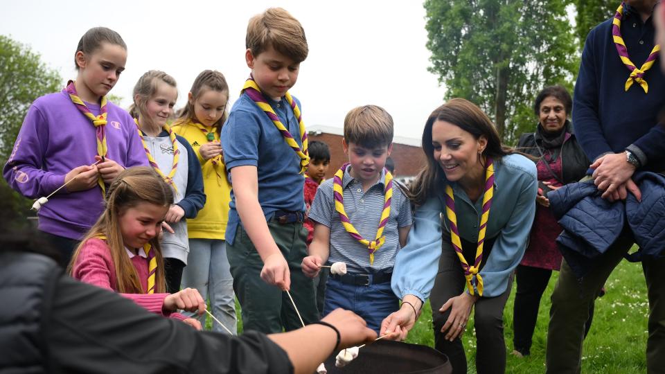 Princess Charlotte of Wales, Prince George of Wales, Prince Louis of Wales and Catherine, Princess of Wales toast marshmallows