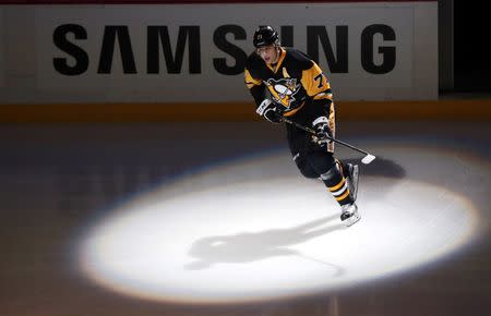 May 4, 2016; Pittsburgh, PA, USA; Pittsburgh Penguins center Evgeni Malkin (71) takes the ice against the Washington Capitals during the first period in game four of the second round of the 2016 Stanley Cup Playoffs at the CONSOL Energy Center. Mandatory Credit: Charles LeClaire-USA TODAY Sports