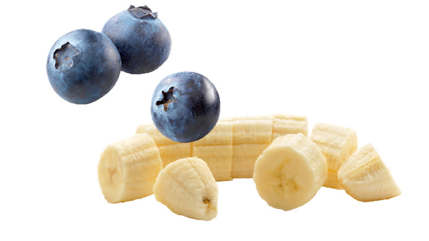 Blueberries: ¾ cup 264 kJ Snack on this tiny blue superfood for a big antioxidant boost. Banana: ½ large 255 kJ This filling sweet treat tends to be high in energy, so stick to half at a time.