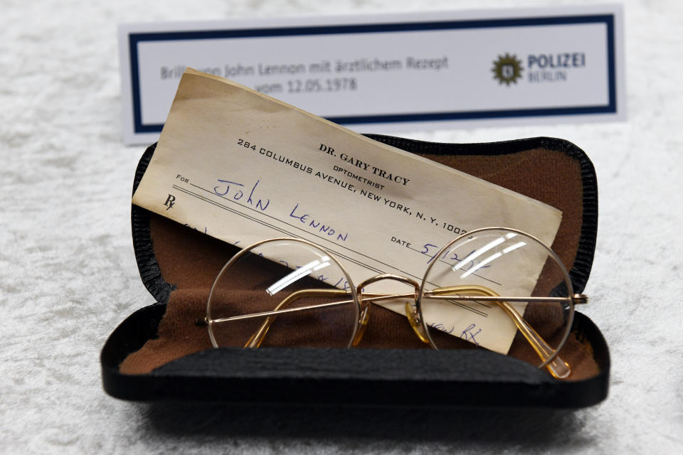 The police department of Berlin shows stolen glasses of Beatles musician John Lennon during a press conference in Berlin, Germany, 21 November 2017. Photo: Maurizio Gambarini/dpa (Photo by Maurizio Gambarini/picture alliance via Getty Images)