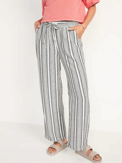 High-Waisted Striped Linen-Blend Wide-Leg Pants. Image via Old Navy.