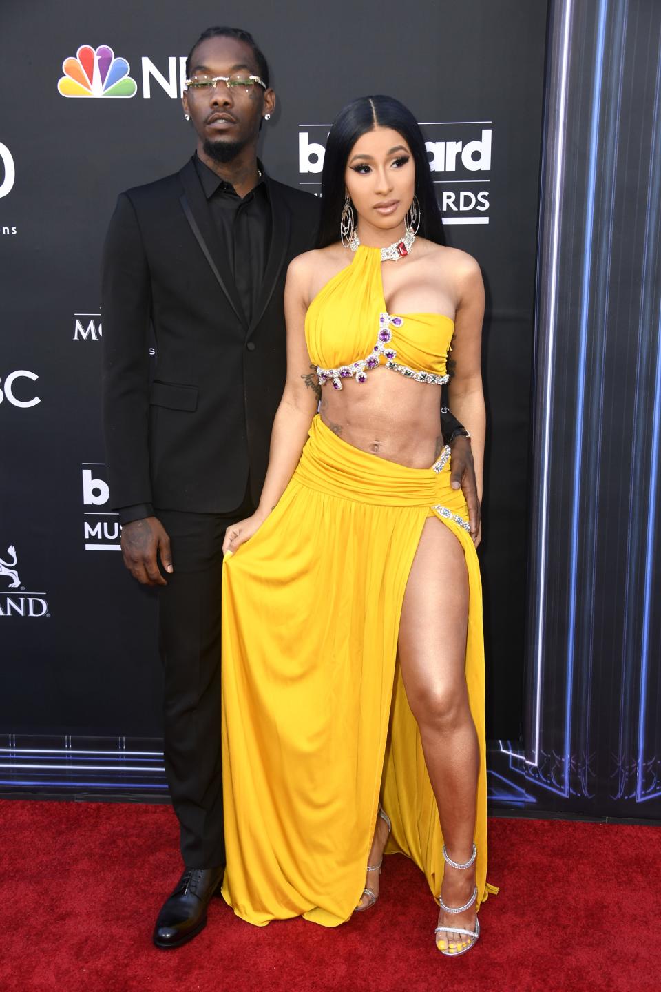<h1 class="title">Offset and Cardi B in Moschino</h1><cite class="credit">Photo: Getty Images</cite>