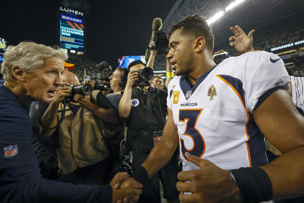 Chiefs-Broncos: 5 questions on Russell Wilson, Nathaniel Hackett