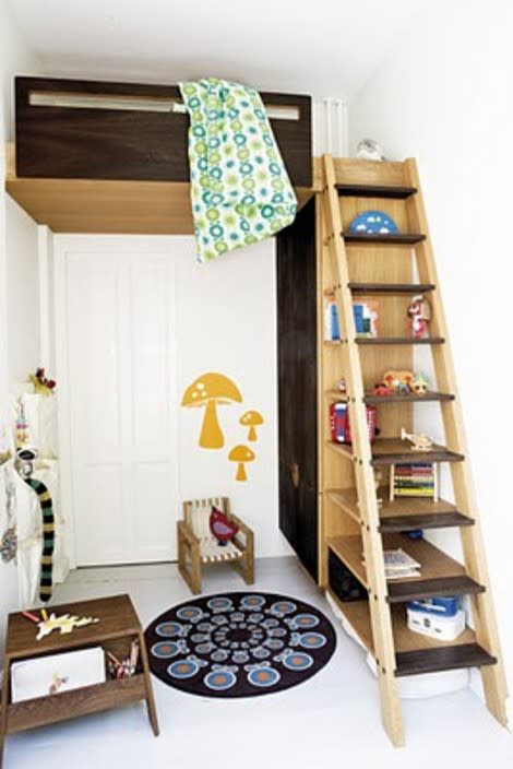 How great is this ladder? You can climb it and decorate it. 