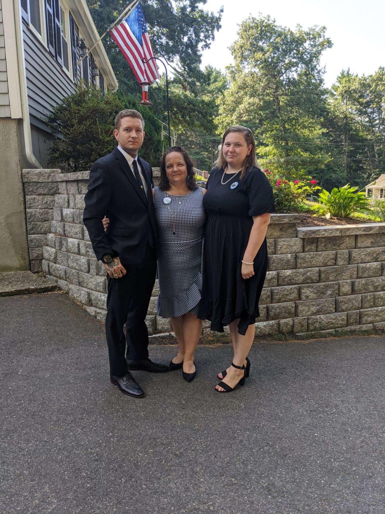 Patti Morris with her son and daughter (Photo: Patti Morris)