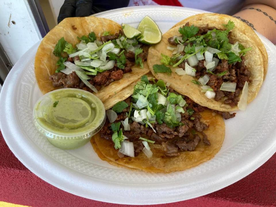 Asada tacos at Delicias Salvadorenas, a new walk-up restaurant at 415 Green St. in Warner Robins.