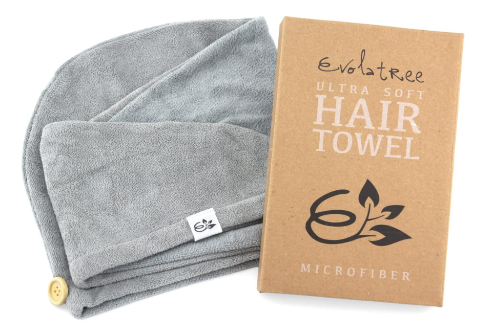 With a wooden button to secure your hair in place, Evolatree's Microfibre Towel makes multi-tasking easy. 