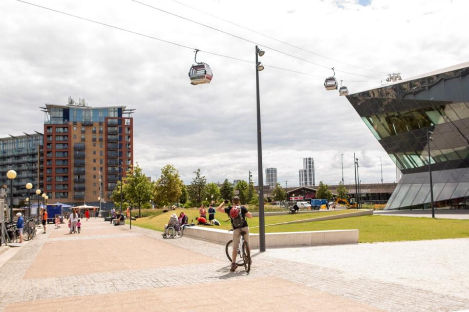 The view of the Emirates cable car and The Crystal,  the new headquarters of the Greater London Authority (GLA) (Adrian Lourie)