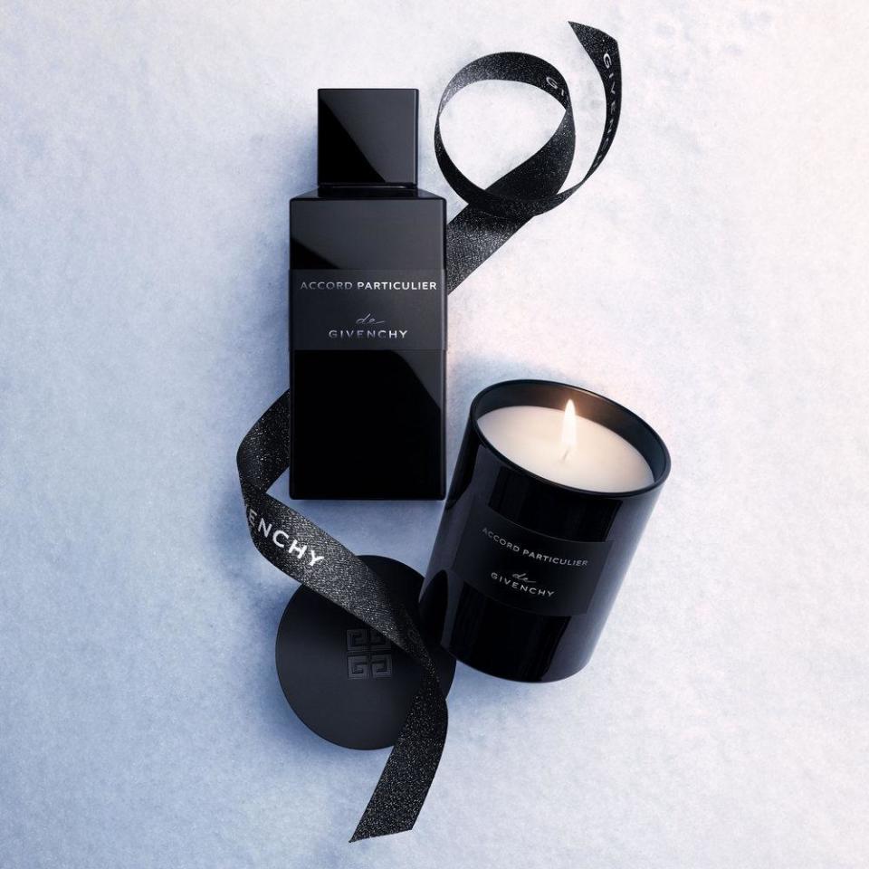 <span>De Givenchy Accord Particulier香氛蠟燭</span>