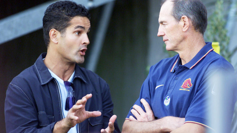 Matthew Ridge, pictured here speaking to Wayne Bennett before a game between the Warriors and Broncos. 