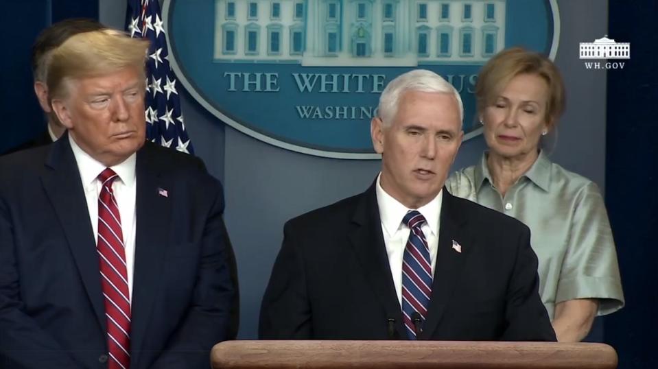 美國副總統潘斯（Mike Pence)的一名辦公室成員確診武漢肺炎。   圖/截取自白宮頻道直播