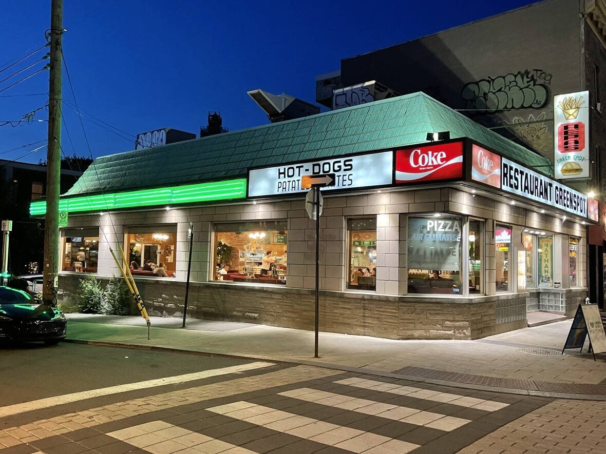 There's not many diners left in Montreal like the Greenspot Restaurant, which sits just down the street from Lionel-Groulx metro in Saint-Henri.  (Submitted by Greenspot Restaurant - image credit)