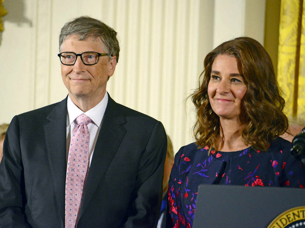 Microsoft-Mitgründer Bill Gates und seine Ehefrau Melinda Gates werden sich nach rund 27 Jahren Ehe scheiden lassen. (Bild: imago images/MediaPunch)