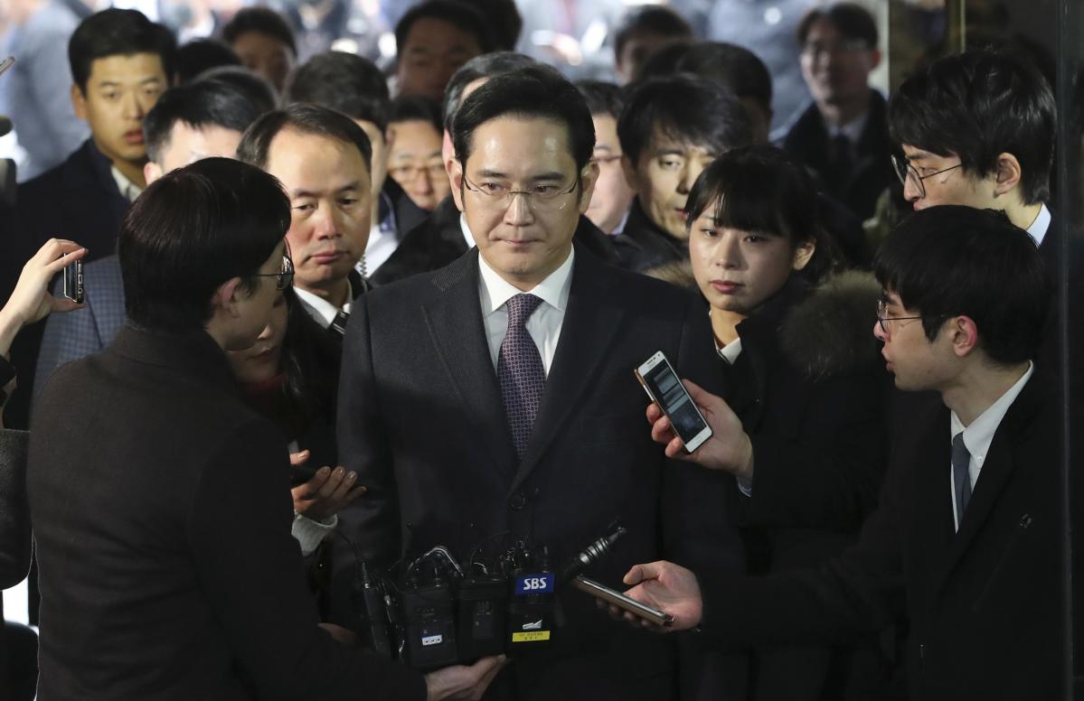 Samsung heir expected to be richest stockholder after father's death