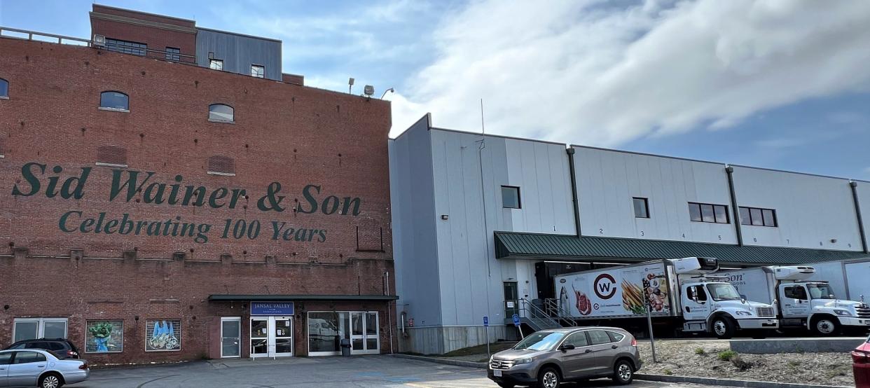 Sid Wainer & Son employs 400 people in New Bedford - and 500 when Foley Fish in New Bedford and Allen Bros. in Mattapoisett, both of which Wainer owns, are factored in.