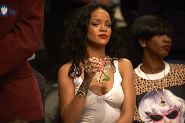 Tidal Accidentally Leaked Snippets And The Tracklist From Rihanna S Anti