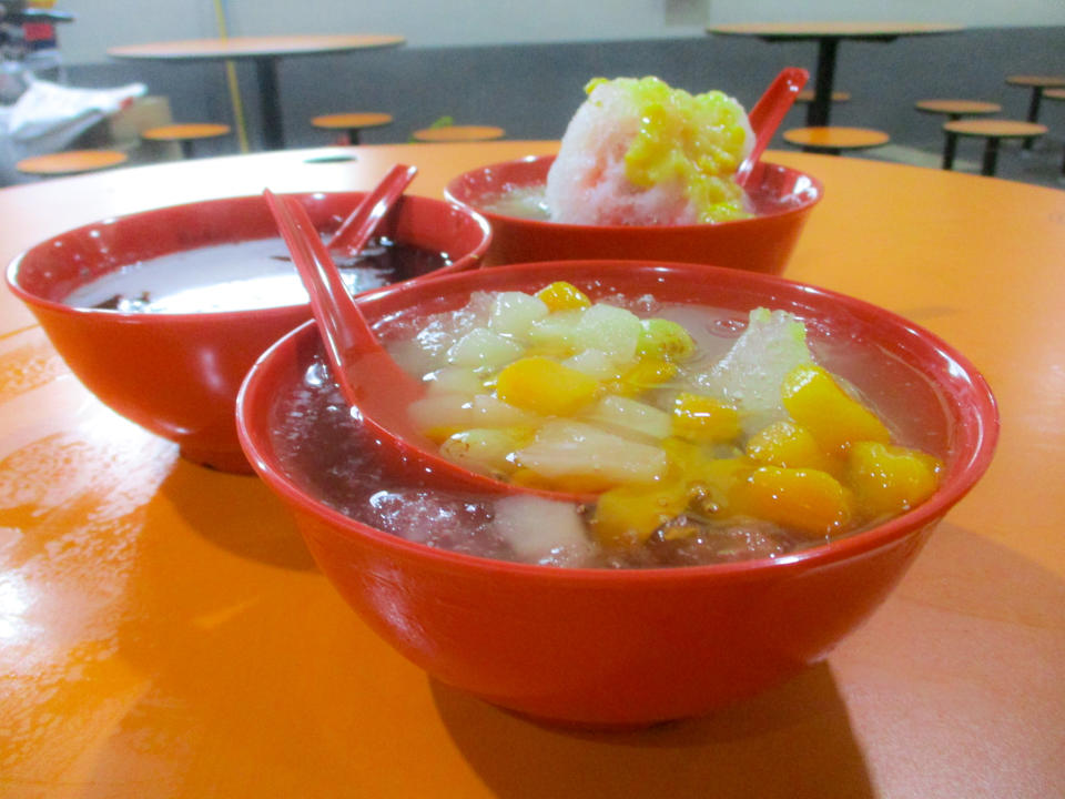 Pui Pui Heng Hot & Cold Dessert: Cocktail Ice Jelly