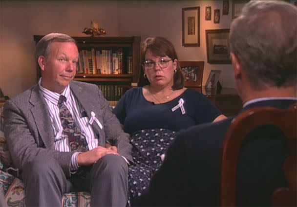 PHOTO: Denise and Stan Smart speak with '20/20' in a 1998 interview. (ABC News)