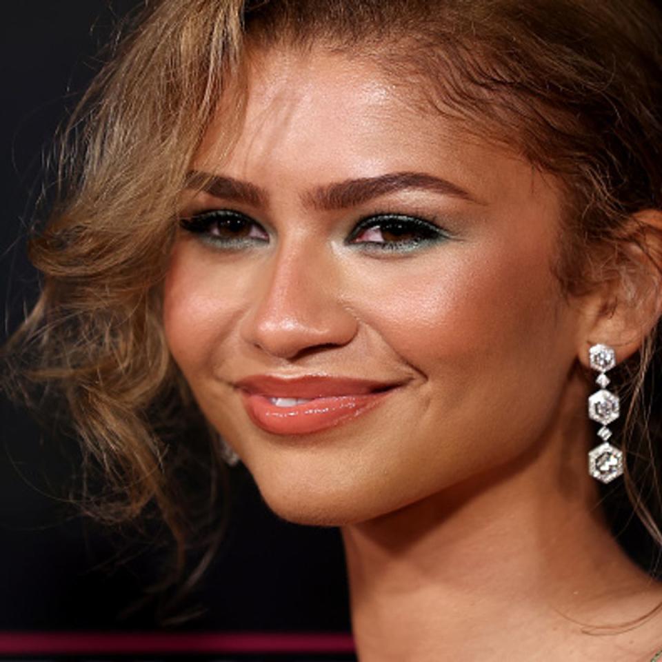 Zendaya debuts striking new 'buttercup blonde' hair for spring