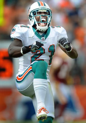 <p>Robert Duyos/Sun Sentinel/Tribune News Service via Getty</p> Vontae Davis playing for the Miami Dolphins in 2011