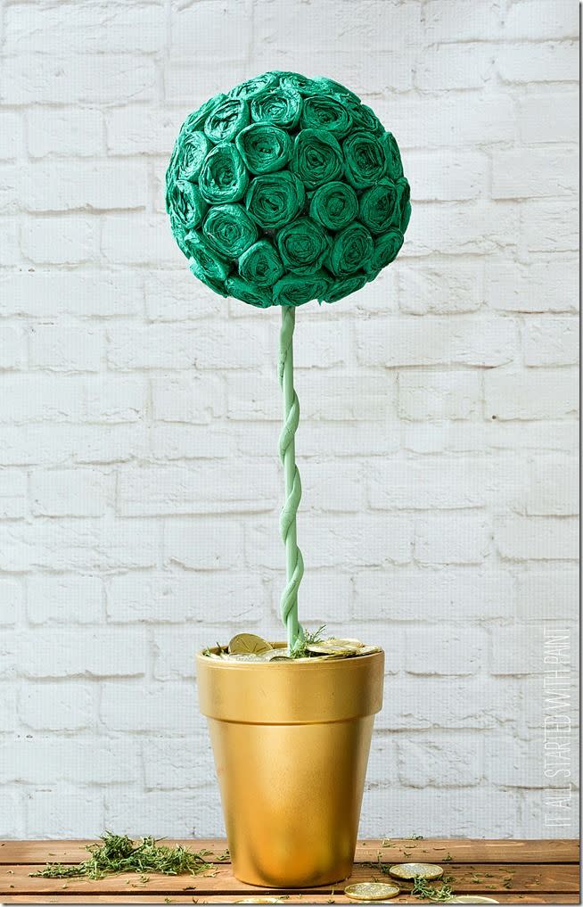 DIY Pot of Gold Topiary