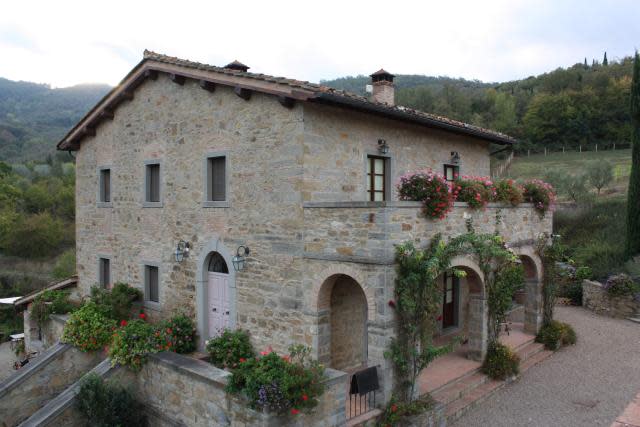 asa Portagioia Bed and Breakfast, Tuscany, Italy: Casa Portagioia offers five independent guest bedrooms and two suite apartments, all with luxury bathrooms and air-conditioning.