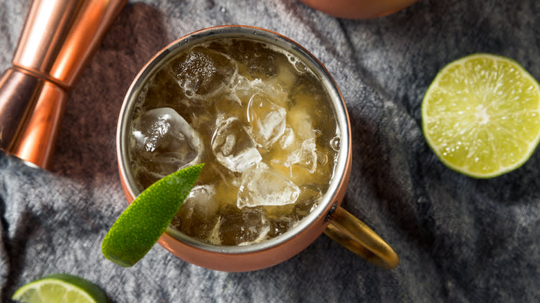 Kentucky mule cocktail 