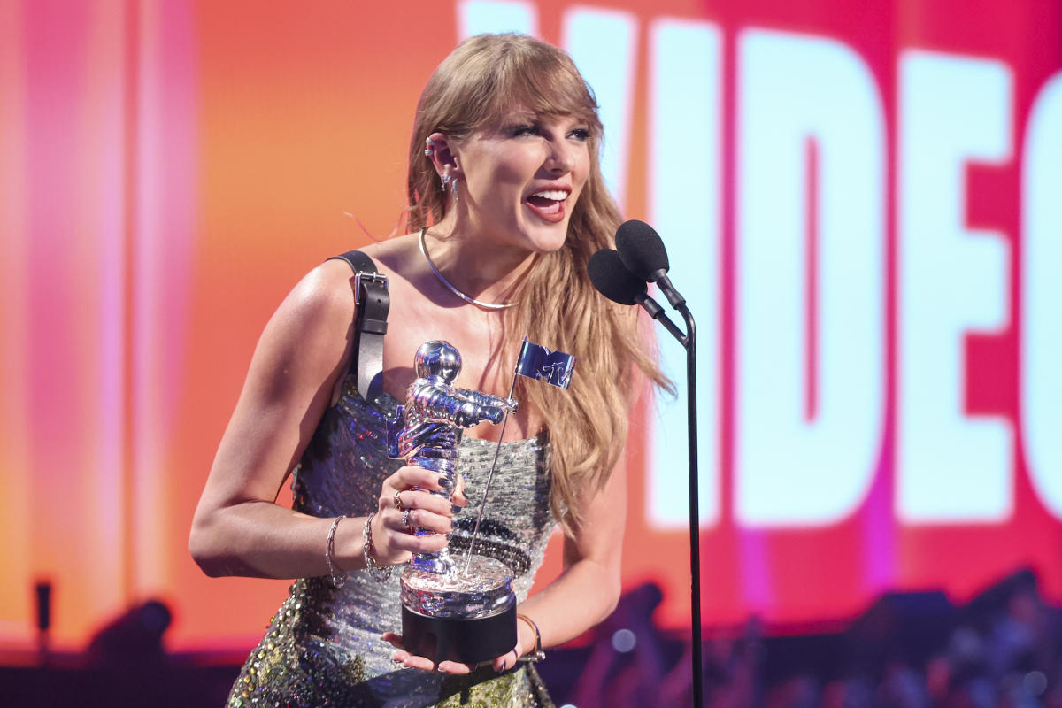 Taylor Swift makes for an unforgettable night, Chappell Roan tears down the stage and a full list of winners