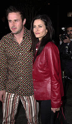 David Arquette with wife Courteney Cox at the Los Angeles premiere of Guy Ritchie 's Snatch (1/18/2001) Photo by Steve Granitz/WireImage.com