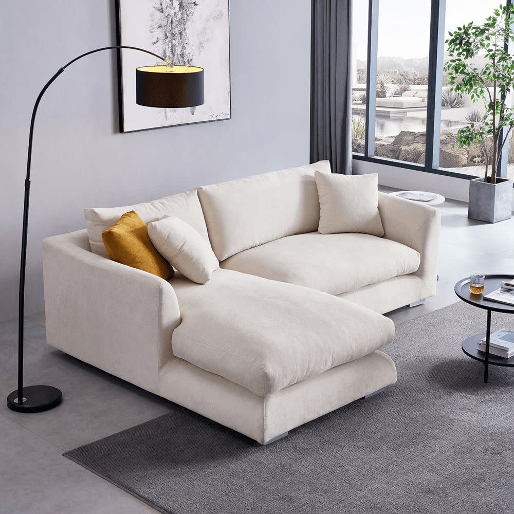 <p><a href="https://go.redirectingat.com?id=74968X1596630&url=https%3A%2F%2Fvalyoufurniture.com%2Fproducts%2Ffeathers-sectional&sref=https%3A%2F%2Fwww.cosmopolitan.com%2Flifestyle%2Fg45262700%2Fluxury-couches%2F" rel="nofollow noopener" target="_blank" data-ylk="slk:Shop Now;elm:context_link;itc:0;sec:content-canvas" class="link rapid-noclick-resp">Shop Now</a></p><p>Feathers Sectional </p><p>valyoufurniture.com</p><p>$1799.95</p>