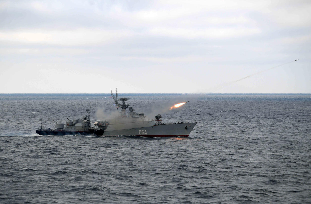 Russian anti-submarine corvette Muromets fires during the joint drills of the Northern and Black Sea fleets, attended by Russian President Vladimir Putin, in the Black Sea, off the coast of Crimea January 9, 2020. Sputnik/Alexei Druzhinin/Kremlin via Reuters.