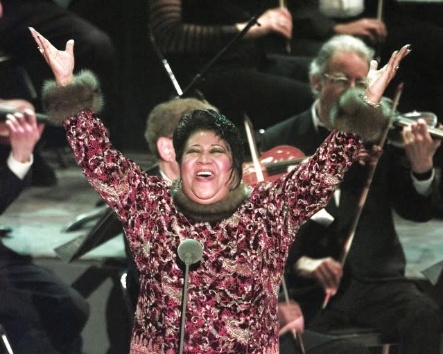 The 1998 Grammys were the most action-packed ceremony in the show’s soon-to-be-60-year history. Aretha Franklin pinch-hit for Luciano Pavarotti at the last minute on a performance of aria “Nessun Dorma,” often ranked among the greatest in award-show history. (Photo: Stereogum)