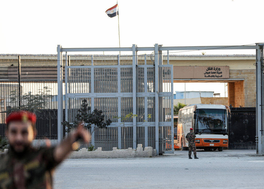 À la porte du passage de Rafah, dans le sud de la bande de Gaza, le 28 avril 2023.