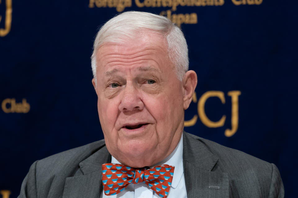 FOREIGN CORRESPONDENTS CLUB OF JAPAN, TOKYO, JAPAN - 2019/09/12: Investor Jim Rogers attends a press conference in the Foreign Correspondents' Club of Japan in Tokyo. Jim Rogers speaks about his views of the Japanese economy and the risks the country faces. (Photo by Masatoshi Okauchi/SOPA Images/LightRocket via Getty Images)