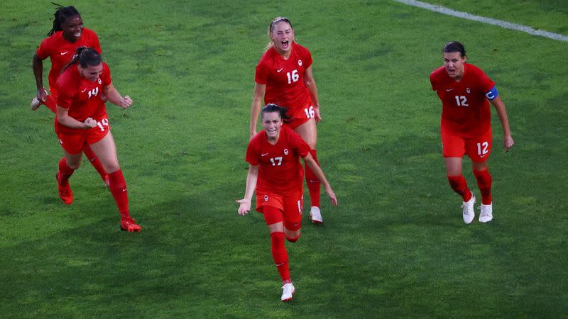 Soccer Football - Women - Semifinal - United States v Canada