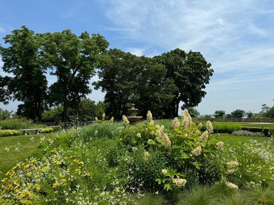 the gardens at hempstead house