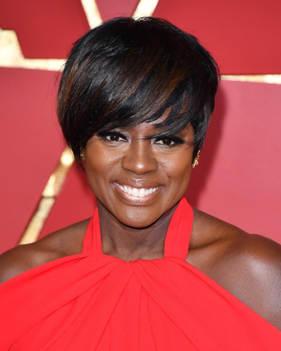 Viola Davis's Pewter Lids and Bronze Lips