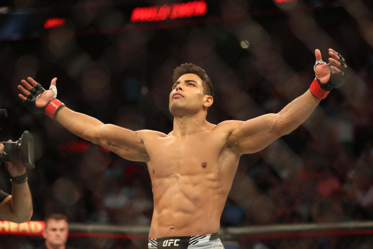 SALT LAKE CITY, UT - AUGUST 20: Paulo Costa prepares to fight Luke Rockhold in their Middleweight bout during the UFC 278 at the Vivint Arena on August 20, 2022 in Salt Lake City, Utah, United States.
(Photo by Alejandro Salazar/PxImages/Icon Sportswire via Getty Images)