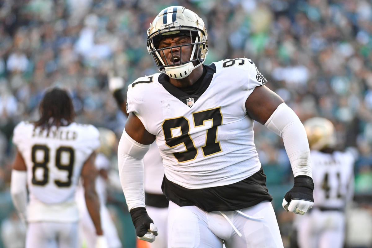 Report: Saints offered Malcolm Roach a two-year deal, DT testing