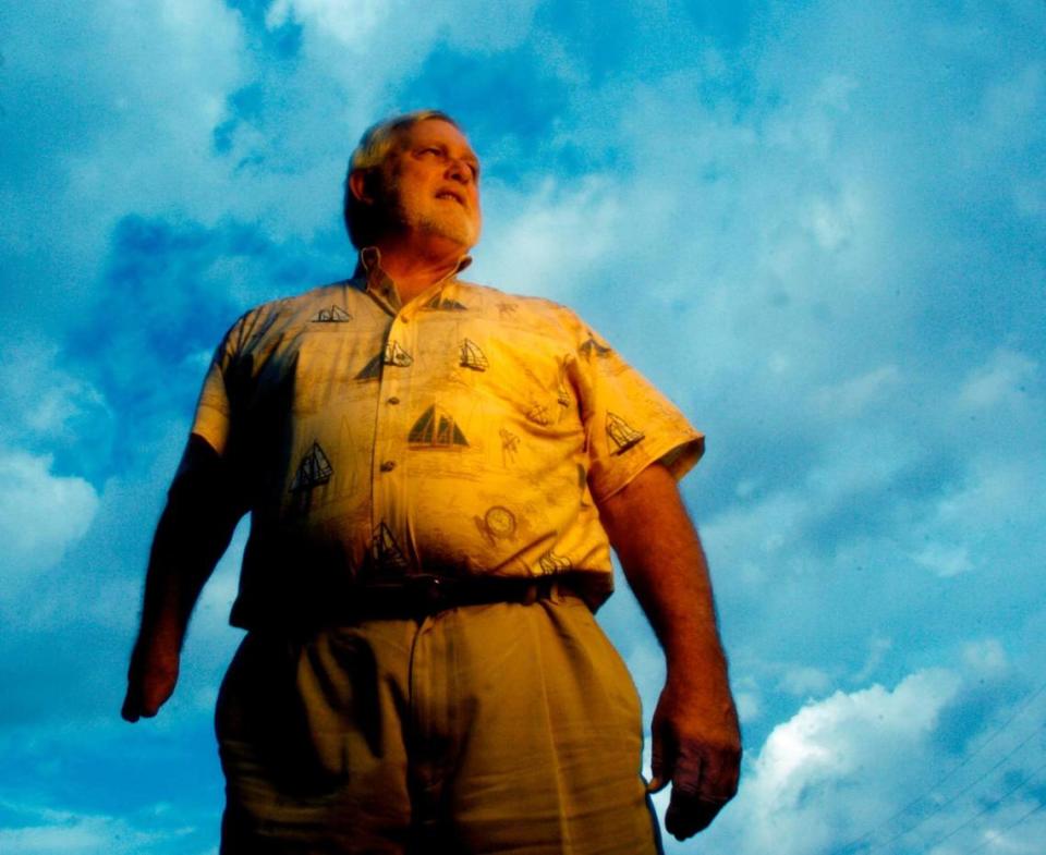 New Orleans Saint Tom Dempsey poses for a photo in 2005 in Harahan, La. Dempsey died April 4, 2020, while struggling with complications from the coronavirus, his daughter said. He was 73 years old.