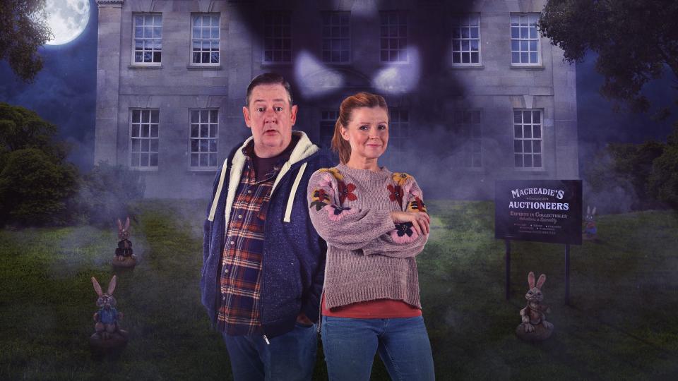 Johnny Vegas and Sian Gibson in Murder, They Hope.