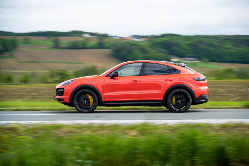 The 2020 Porsche Cayenne Coupe Is More Cayenne Than Coupe