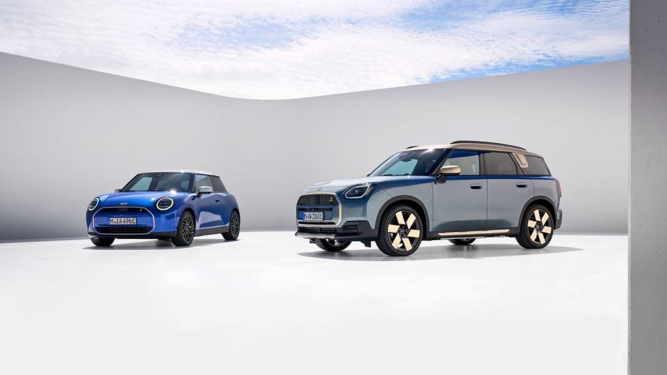 2025 mini cooper electric and countryman electric lineup in blue