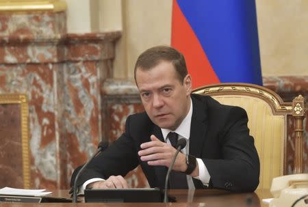 Russian Prime Minister Dmitry Medvedev chairs a cabinet meeting in Moscow, Russia, November 12, 2015. REUTERS/Alexander Astafyev/RIA Novosti/Pool