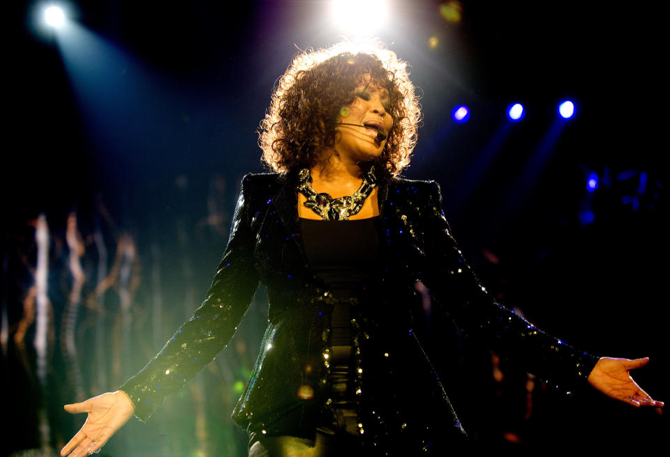 Whitney Houston performing in 2010. (Photo: Samir Hussein via Getty Images)