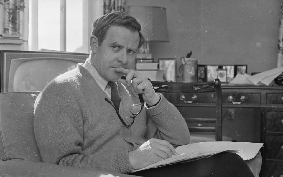 Author David Cornwell, better known as John le Carré, in Cornwall (1965) - Terry Fincher/Express/Getty Images