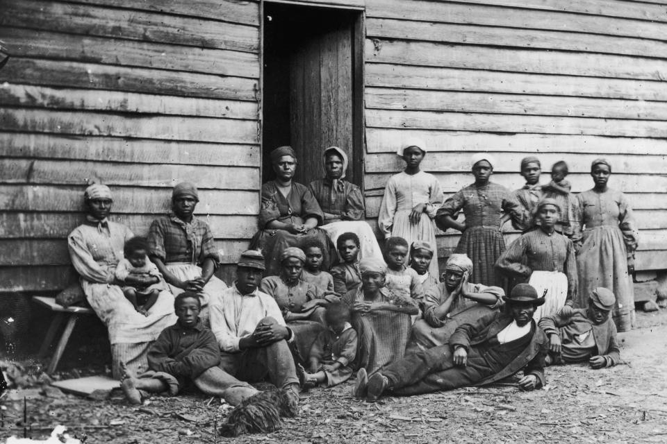 Family of former slaves (Fotosearch / Getty Images)