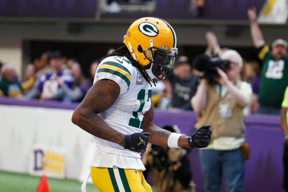 Davanta Adams and the Green Bay Packers are favored to defeat the Los Angeles Rams in their Week 12 NFL matchup.